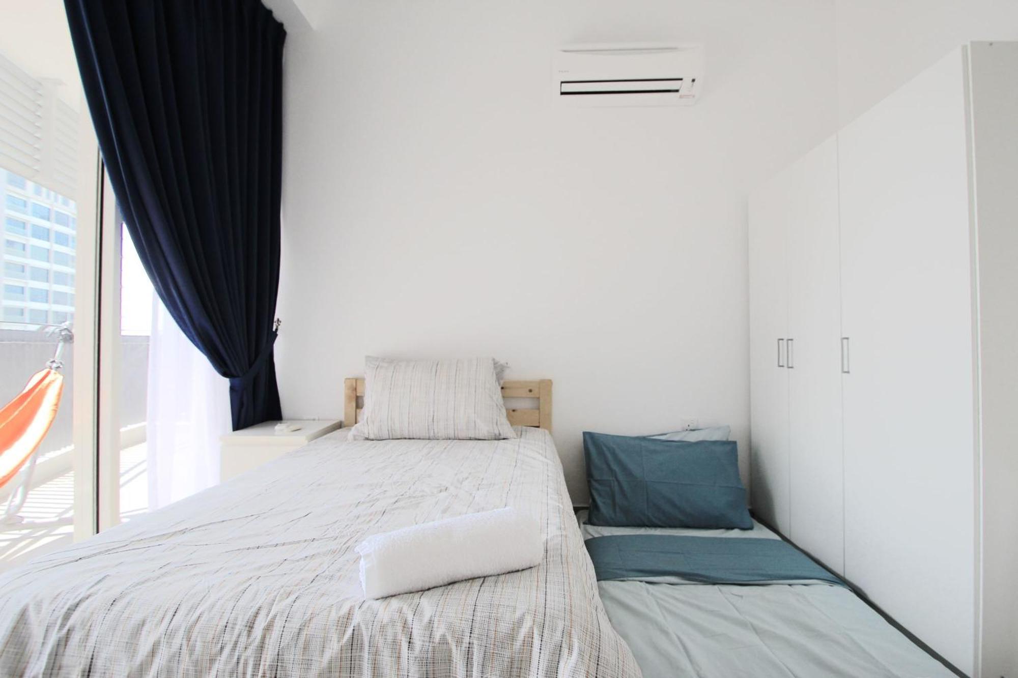 Ferienwohnung Cozy, High-Floor 2Br Apt Near Legoland Nusajaya  Exterior foto
